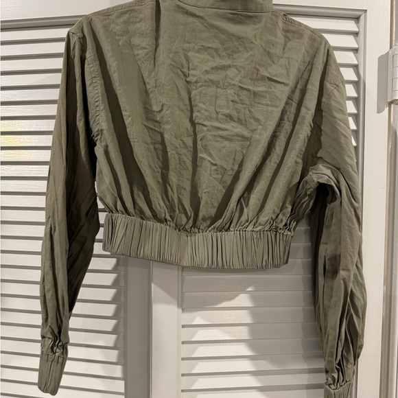 C/MEO sz SMALL Collective Army Green Crop Utility Jacket - Picture 3 of 3